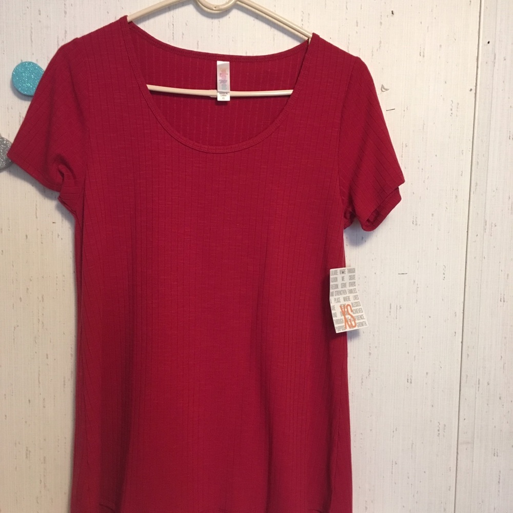 Lularoe classic T size XS NWT Burgundy